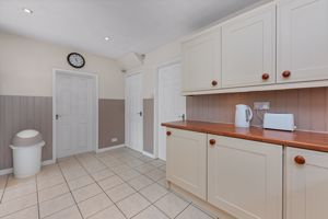 Photo 17- click for photo gallery